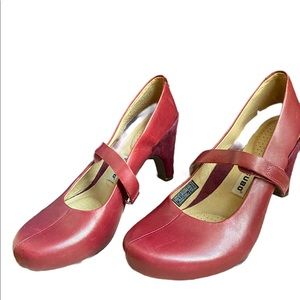 Vintage Tsubo Comfortable Heeled Burgundy Mary Janes Size 7.5
